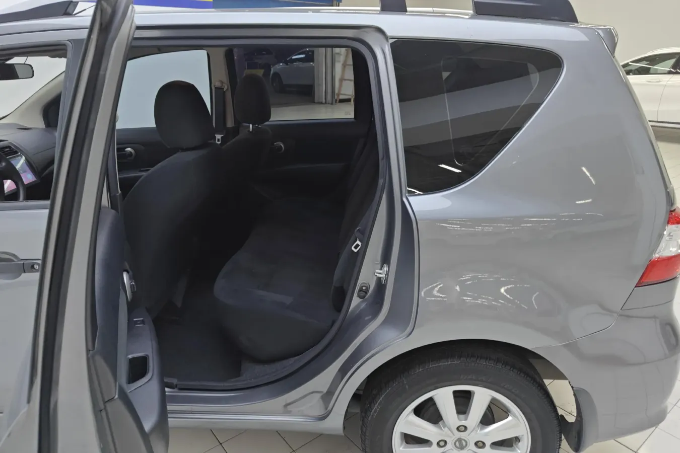 2015 Nissan Livina 1.6L 124HP L4 CVT,autocango,china used car exporter,china ev exporter,chinese used car exporter,chinese used ev exporter