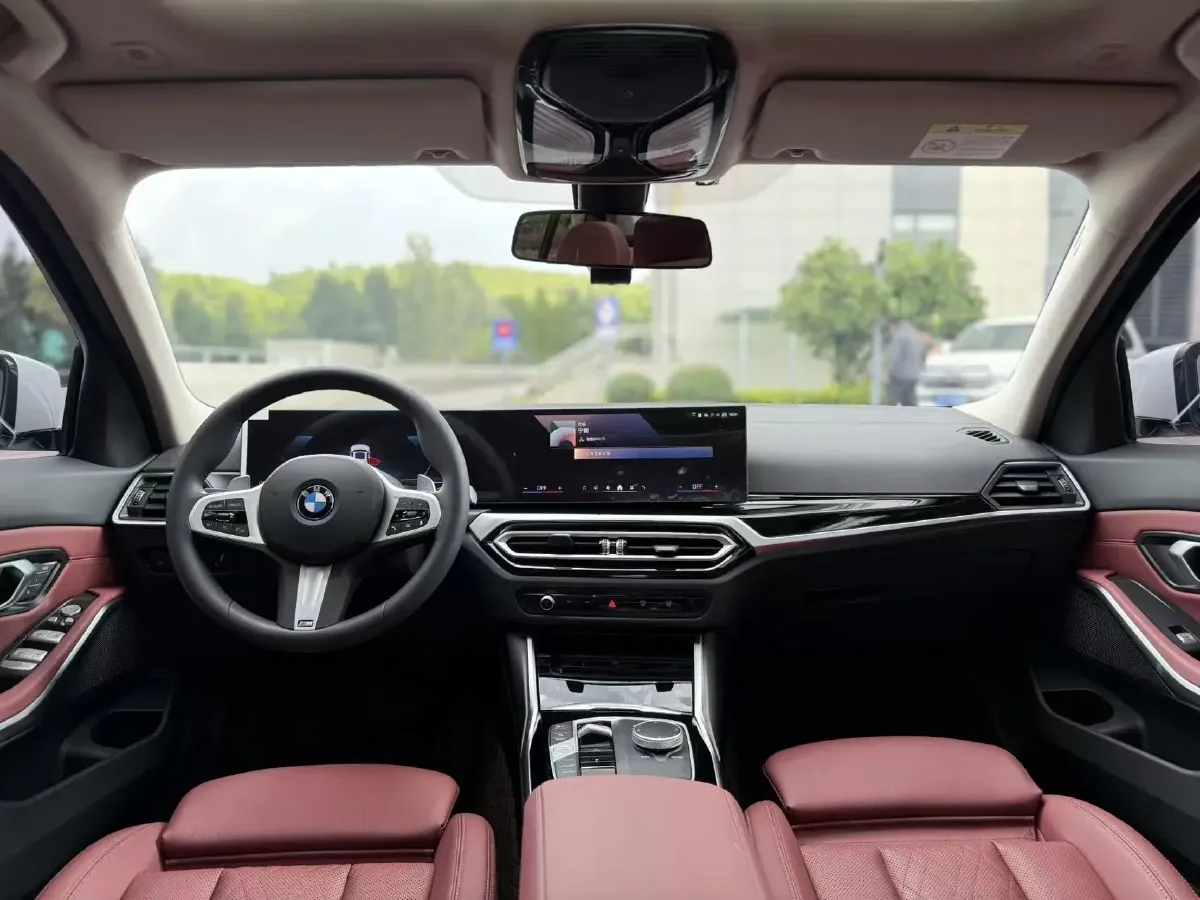 2024 BMW 3 Series 2.0T 156HP L4 8AT,autocango,china used car exporter,china ev exporter,chinese used car exporter,chinese used ev exporter