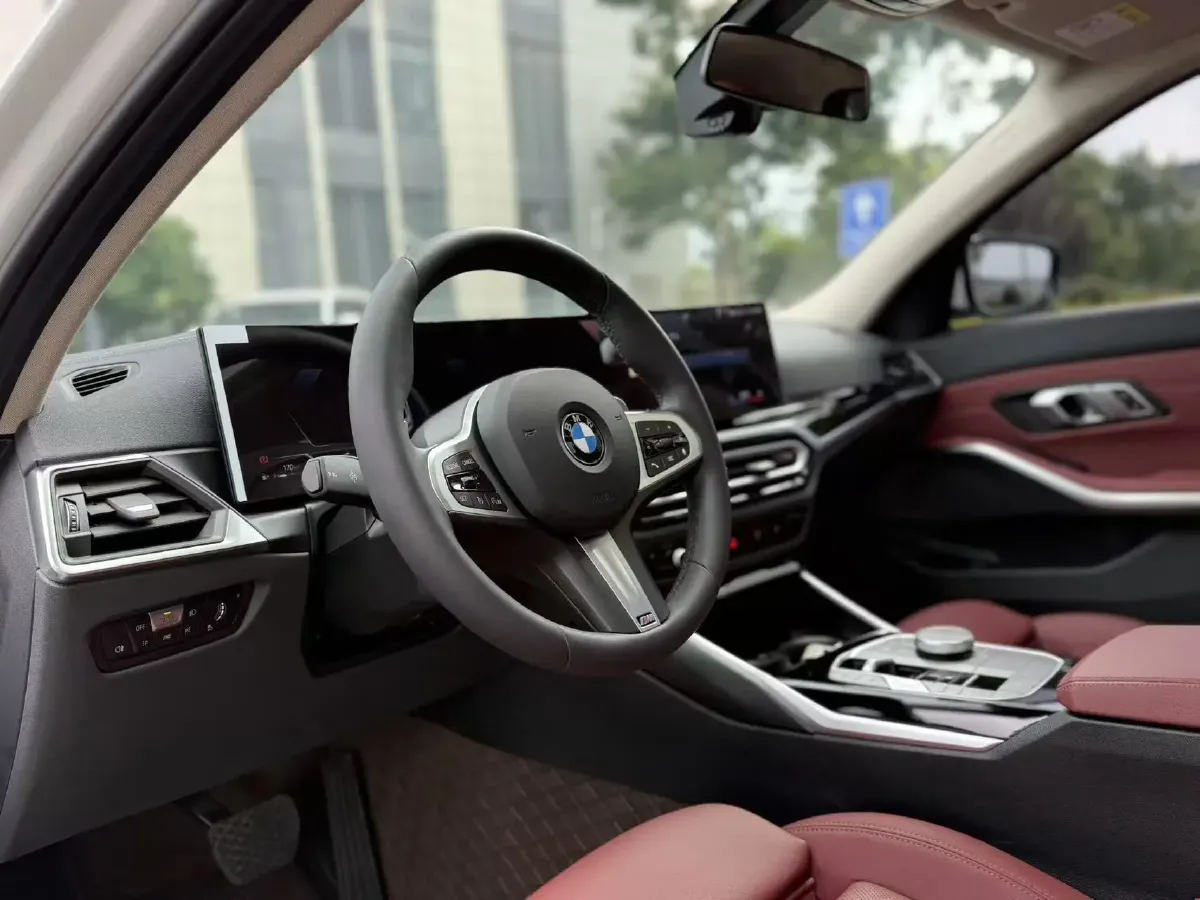 2024 BMW 3 Series 2.0T 156HP L4 8AT,autocango,china used car exporter,china ev exporter,chinese used car exporter,chinese used ev exporter