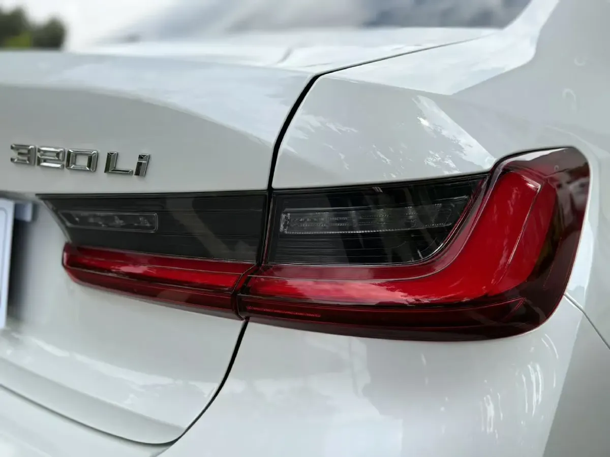 2024 BMW 3 Series 2.0T 156HP L4 8AT,autocango,china used car exporter,china ev exporter,chinese used car exporter,chinese used ev exporter