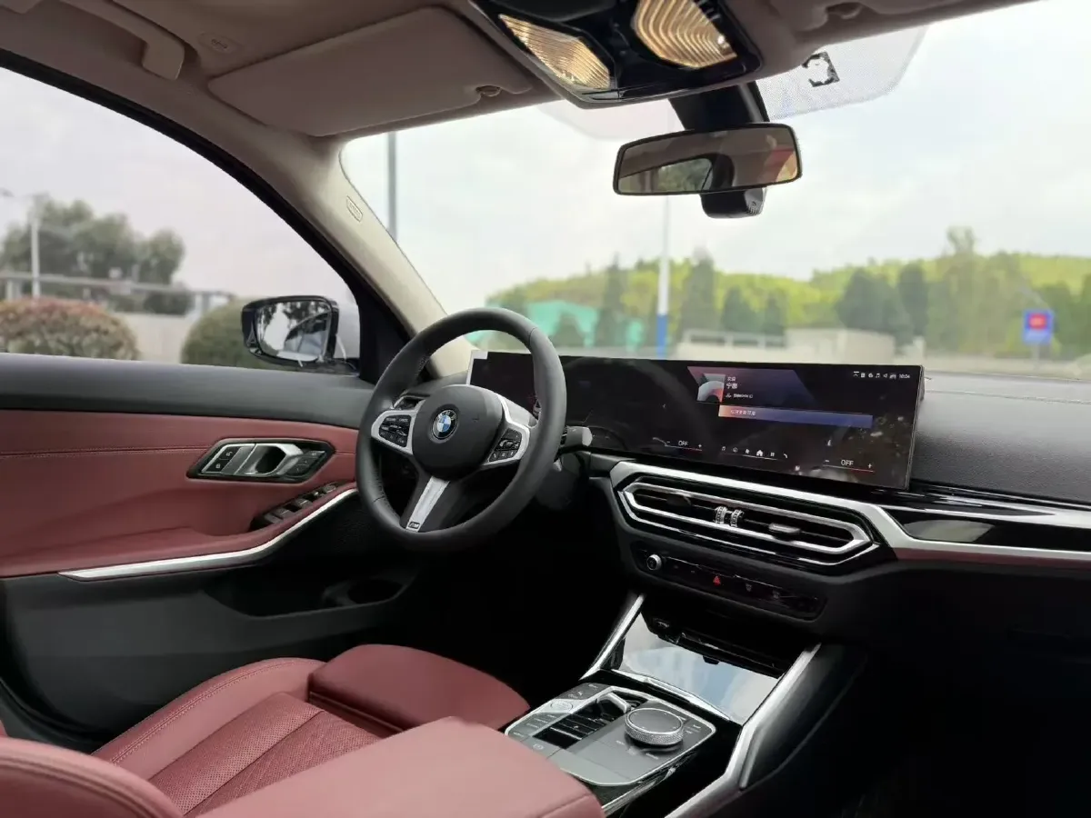 2024 BMW 3 Series 2.0T 156HP L4 8AT,autocango,china used car exporter,china ev exporter,chinese used car exporter,chinese used ev exporter