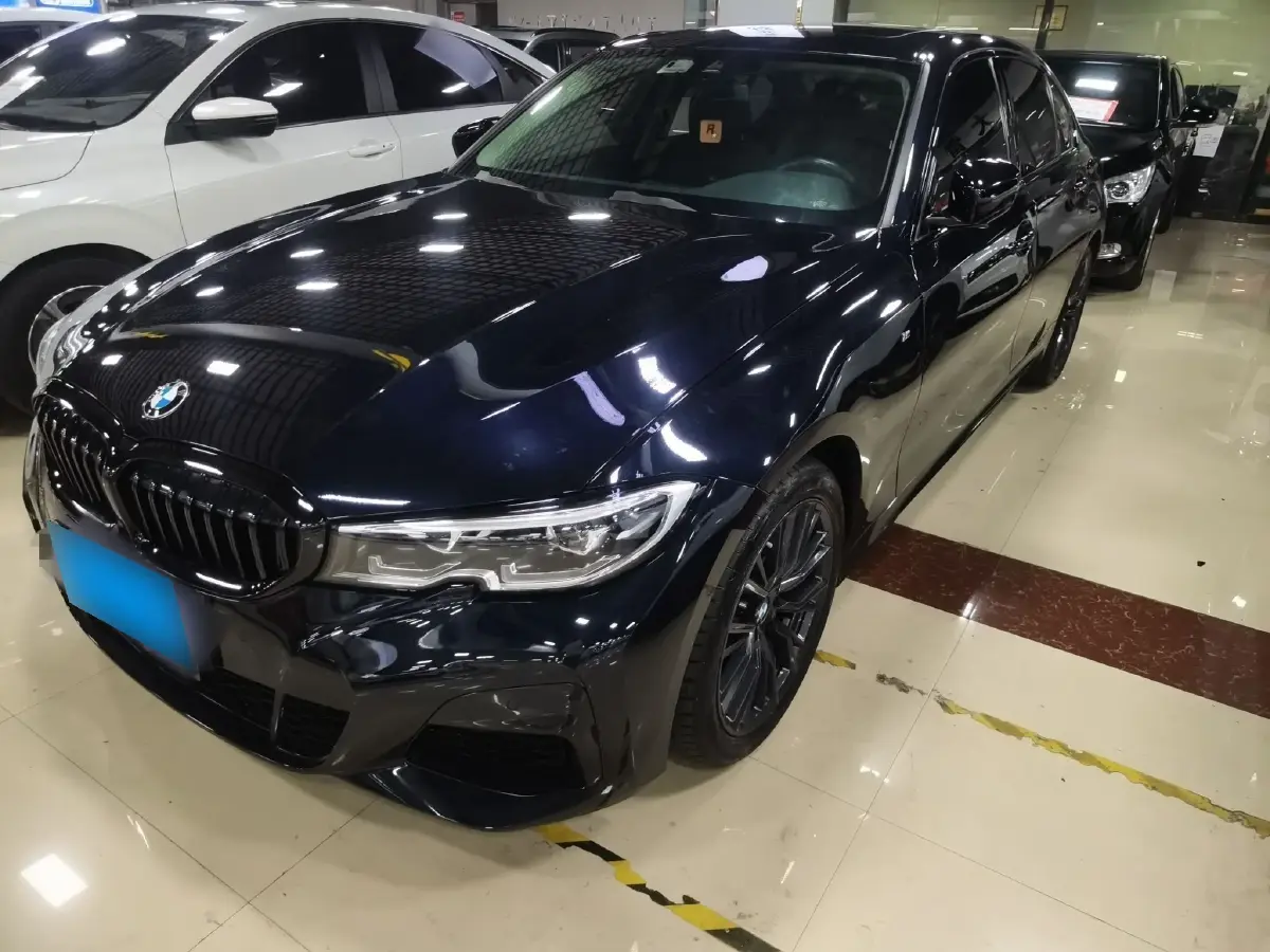 2022 BMW 3 Series 2.0T 184HP L4 8AT