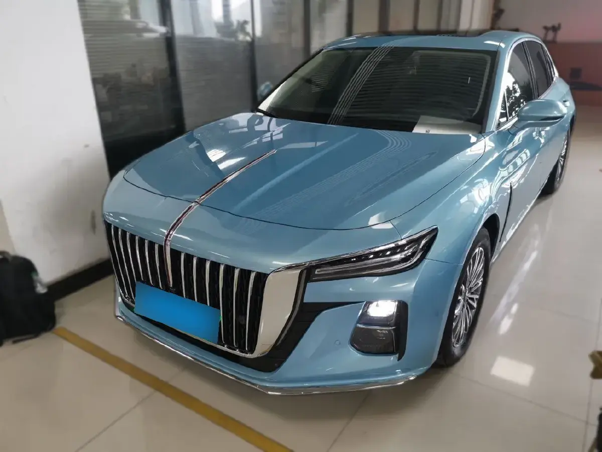 2023 HongQi H5 2.0T 224HP L4 8AT