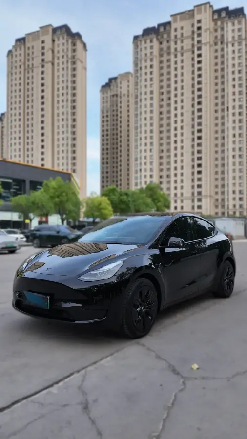 2022 Tesla Model Y BEV 60KWH