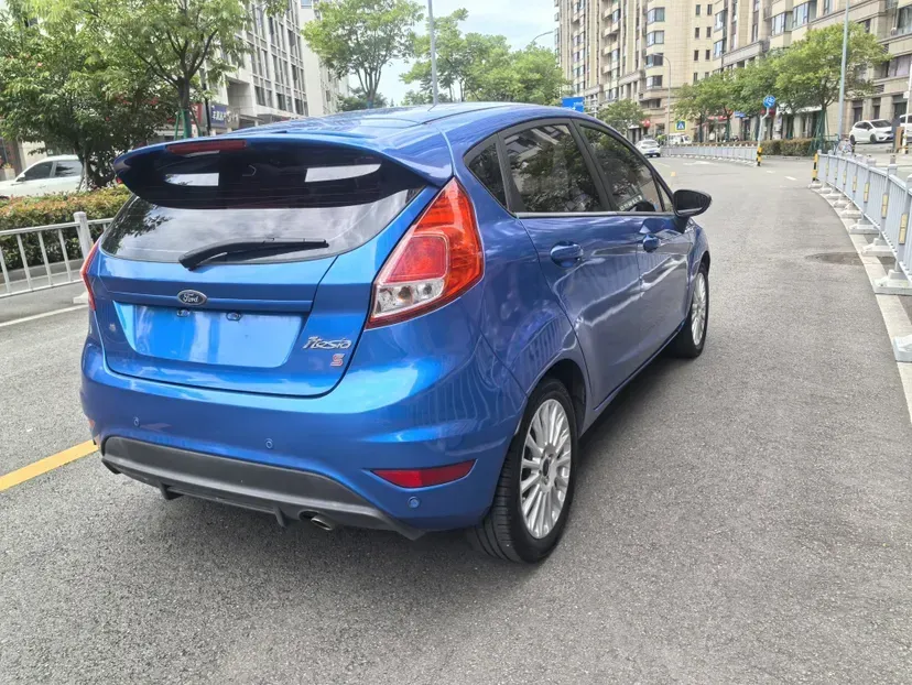 2013 Ford Fiesta 1.5L 110HP L4 6DCT,autocango,china used car exporter,china ev exporter,chinese used car exporter,chinese used ev exporter