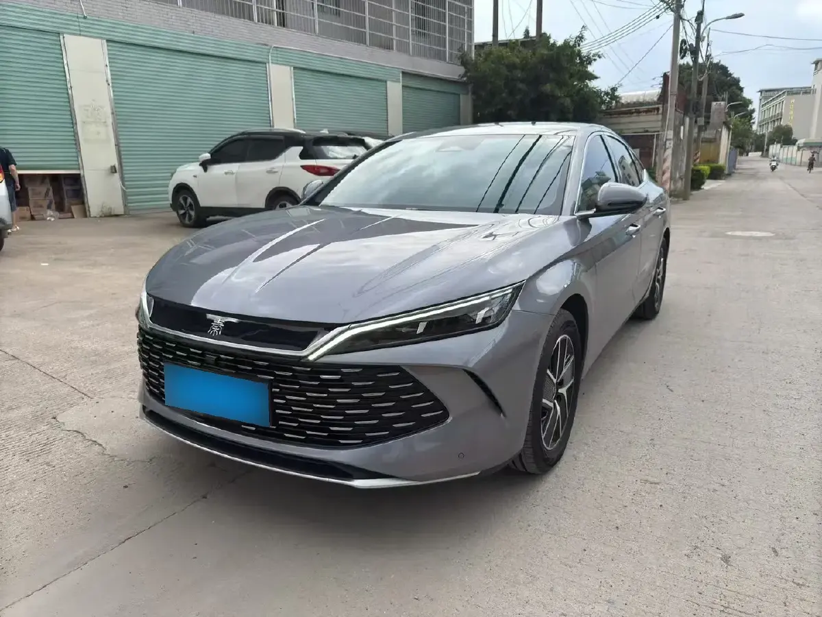 2024 BYD QinL 1.5L 101HP L4 E-CVT PHEV 15.87KWH