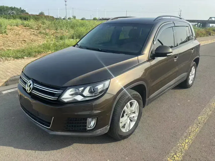 2015 Volkswagen Tiguan 1.8T 160HP L4 6AT