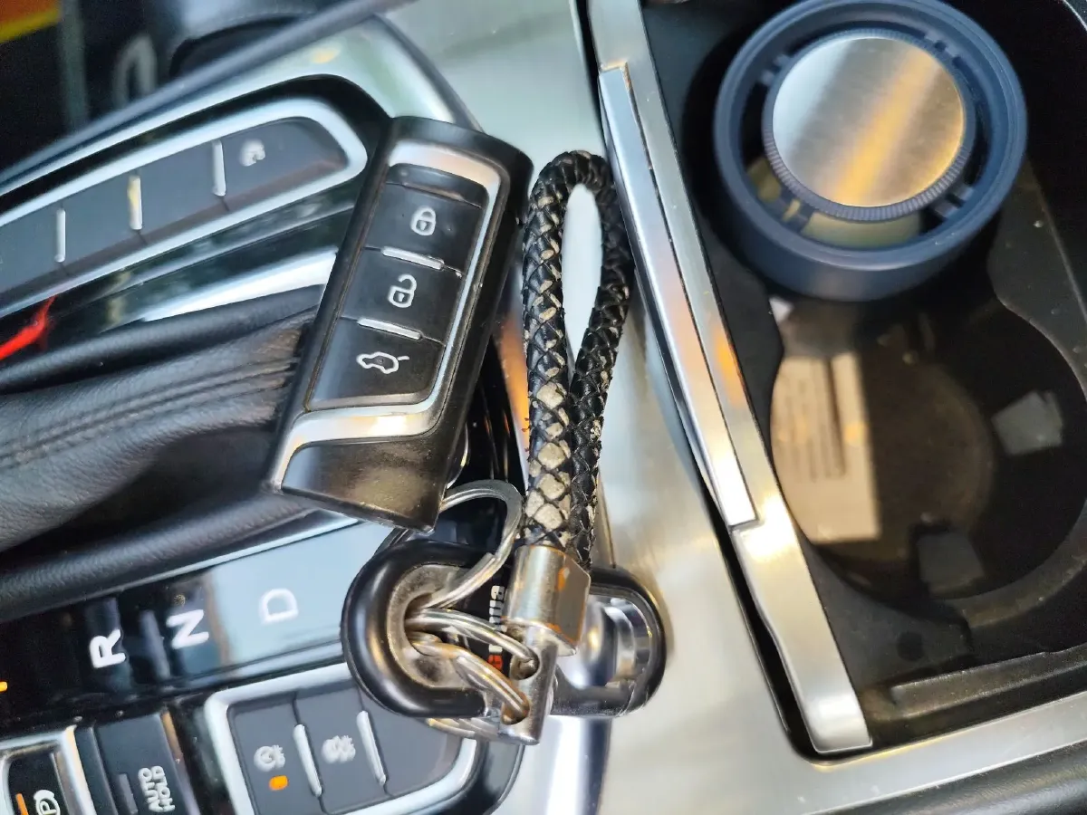 2017 GAC Trumpchi GA8 2.0T 197HP L4 6AT,autocango,china used car exporter,china ev exporter,chinese used car exporter,chinese used ev exporter