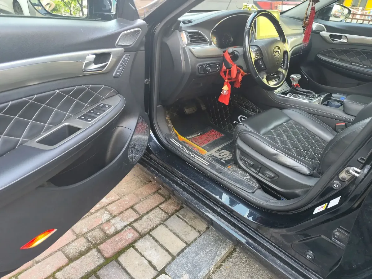 2017 GAC Trumpchi GA8 2.0T 197HP L4 6AT,autocango,china used car exporter,china ev exporter,chinese used car exporter,chinese used ev exporter