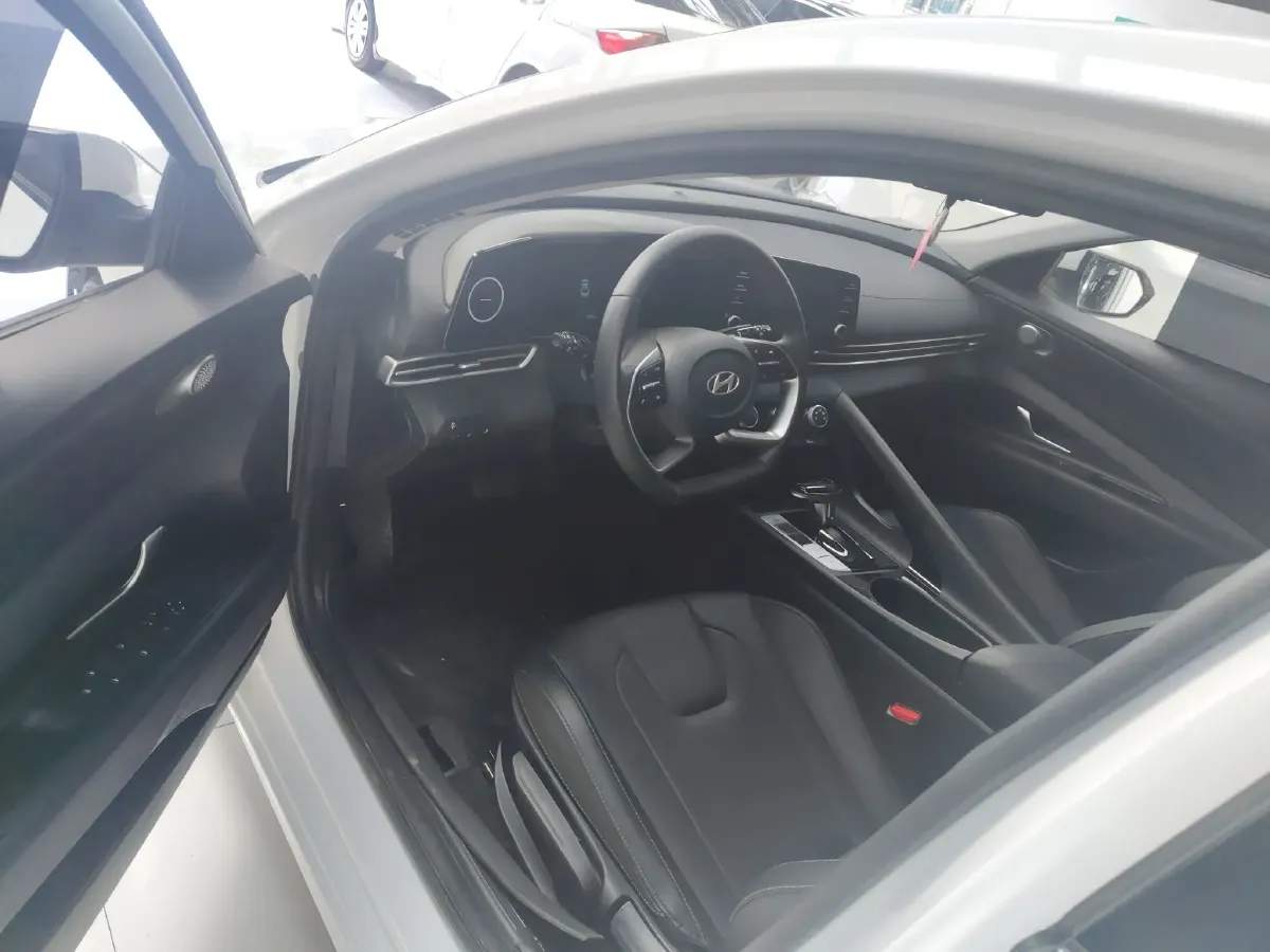 2023 Hyundai Elantra 1.5L 115HP L4 CVT,autocango,china used car exporter,china ev exporter,chinese used car exporter,chinese used ev exporter