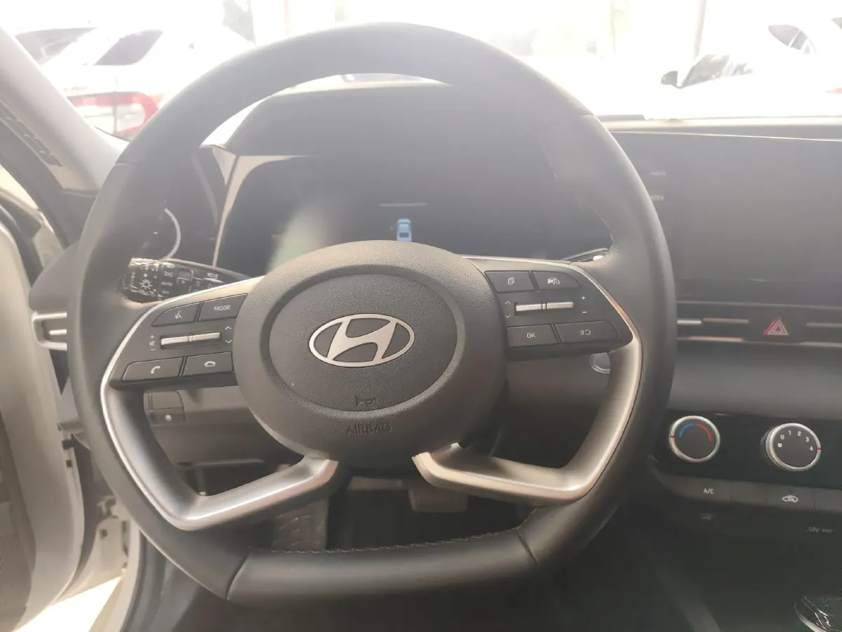 2023 Hyundai Elantra 1.5L 115HP L4 CVT,autocango,china used car exporter,china ev exporter,chinese used car exporter,chinese used ev exporter