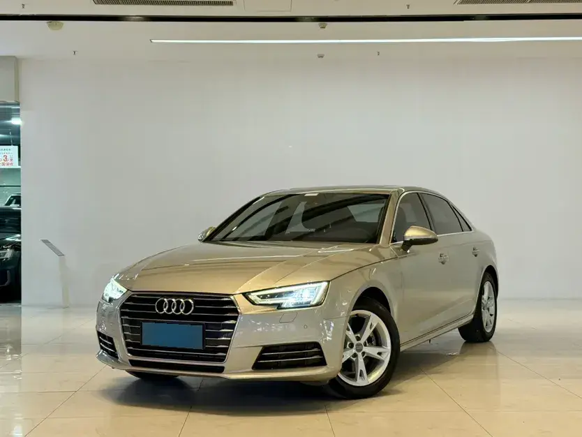 2017 Audi A4L 2.0T 190HP L4 7DCT