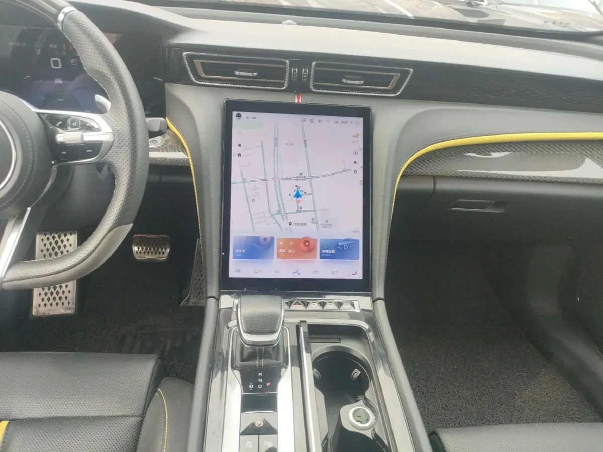 2023 HongQi H6 2.0T 252HP L4 8AT,autocango,china used car exporter,china ev exporter,chinese used car exporter,chinese used ev exporter