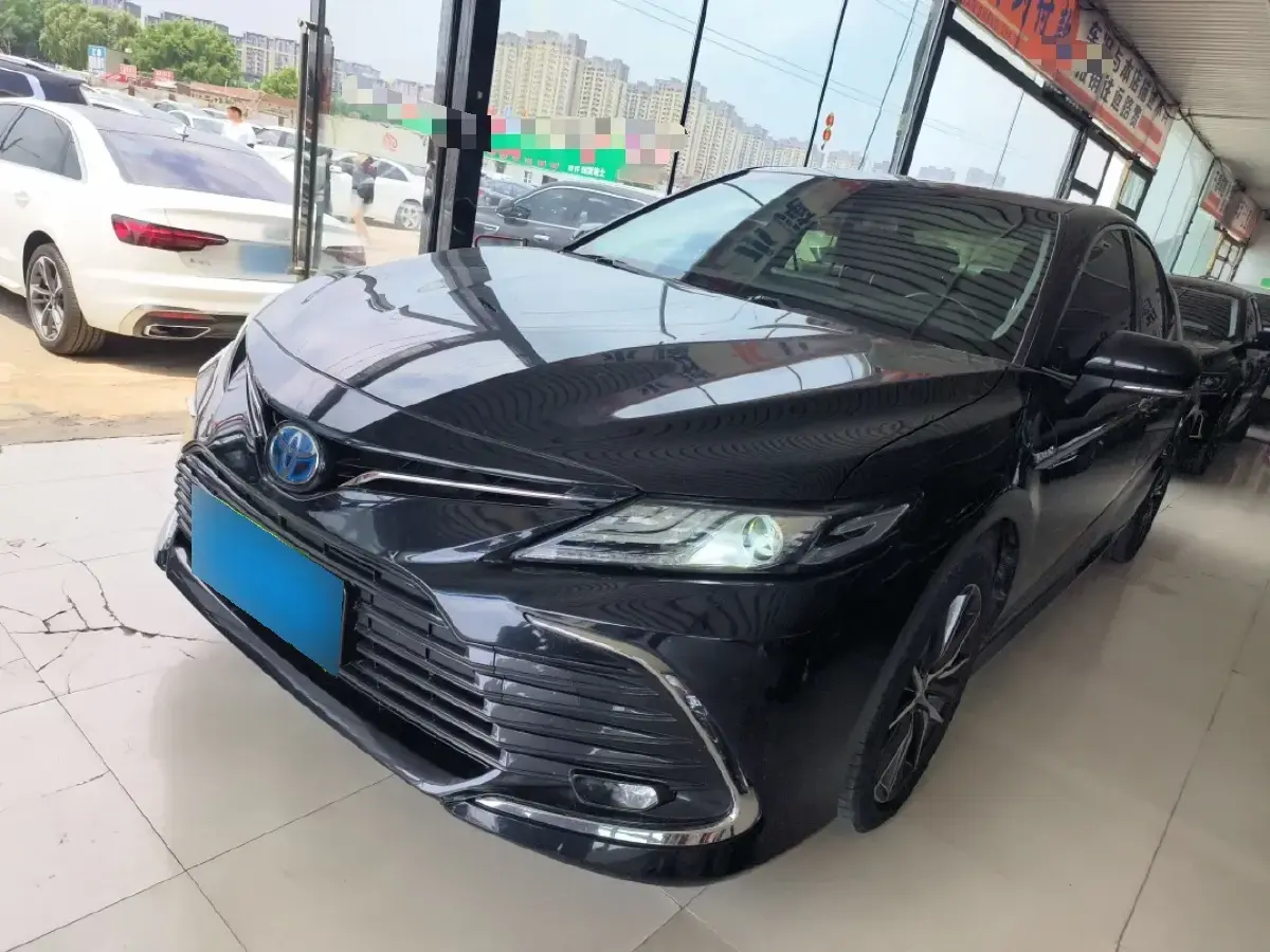 2021 Toyota Camry 2.5L 178HP L4 E-CVT Hybrid