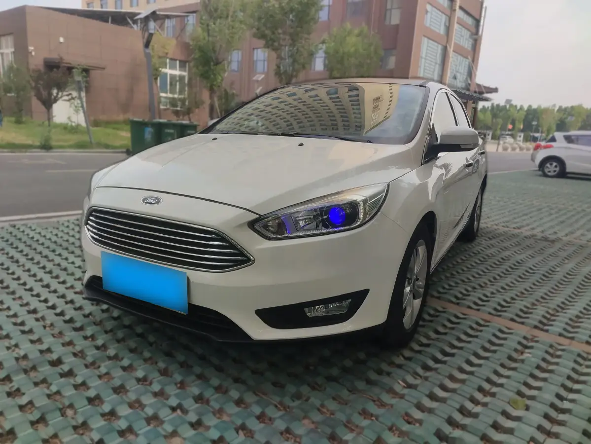 2017 Ford Focus 1.6L 125HP L4 6DCT