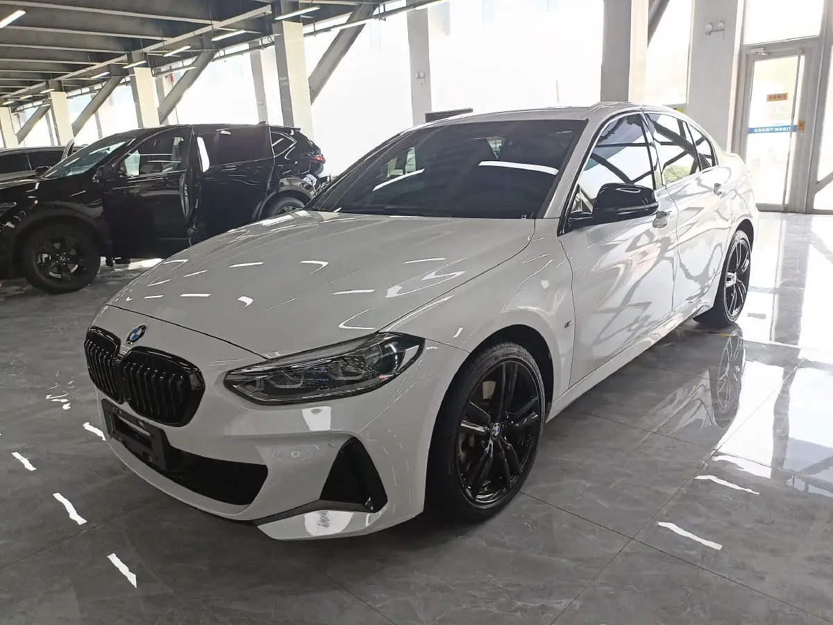 2023 BMW 1 Series 2.0T 178HP L4 7DCT