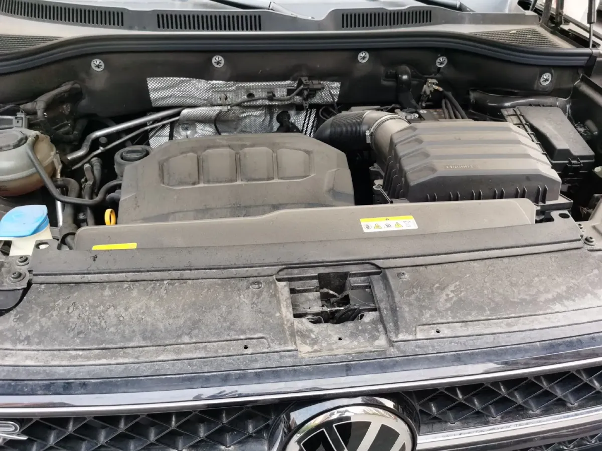 2024 Volkswagen Tavendor 2.0T 220HP L4 7DCT,autocango,china used car exporter,china ev exporter,chinese used car exporter,chinese used ev exporter