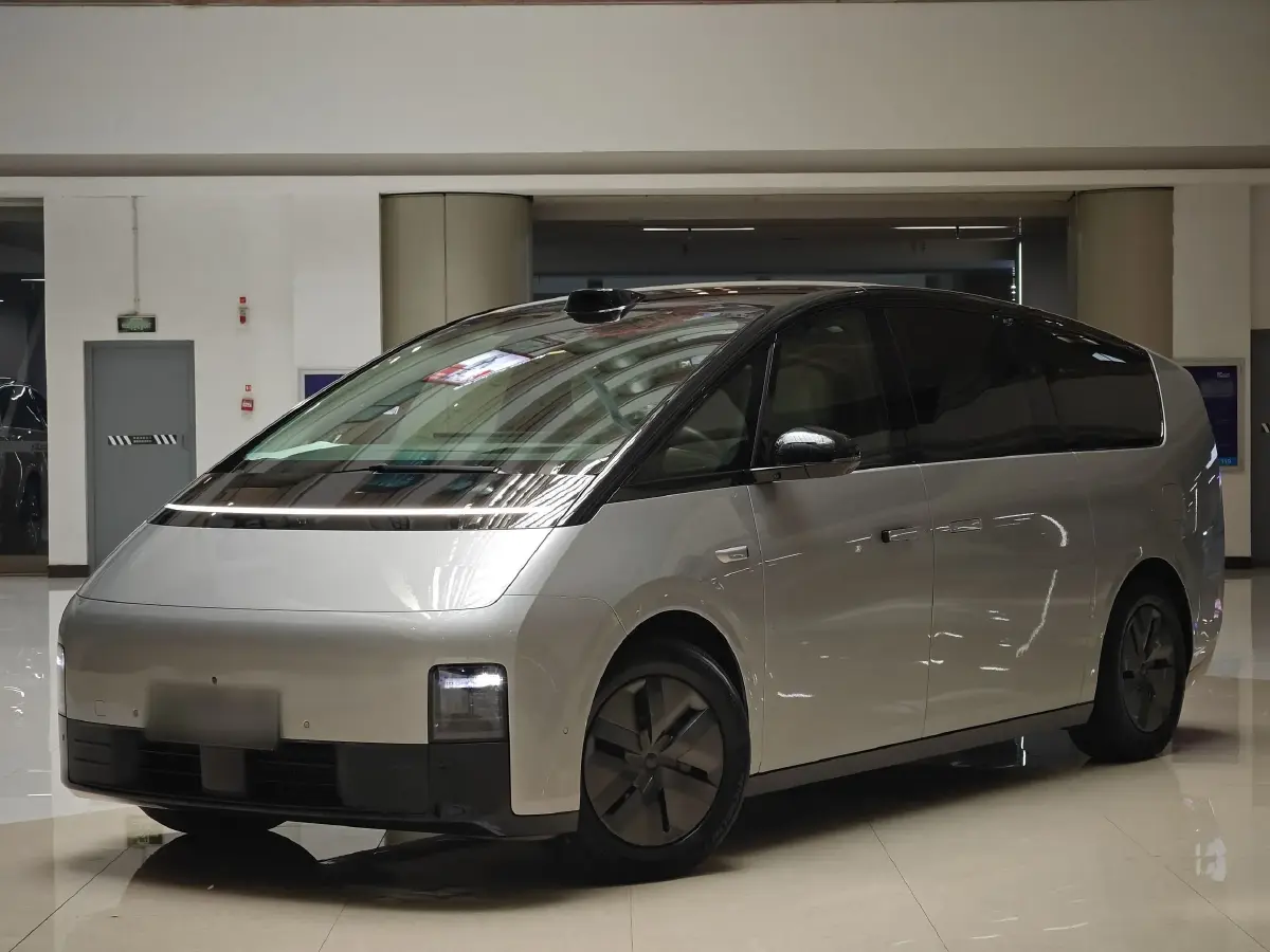 2024 Li MEGA BEV 102.7KWH