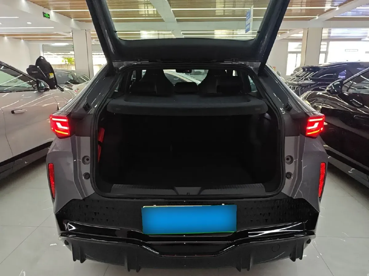 2024 Volkswagen ID.UNYX 06 BEV 80.2KWH,autocango,china used car exporter,china ev exporter,chinese used car exporter,chinese used ev exporter