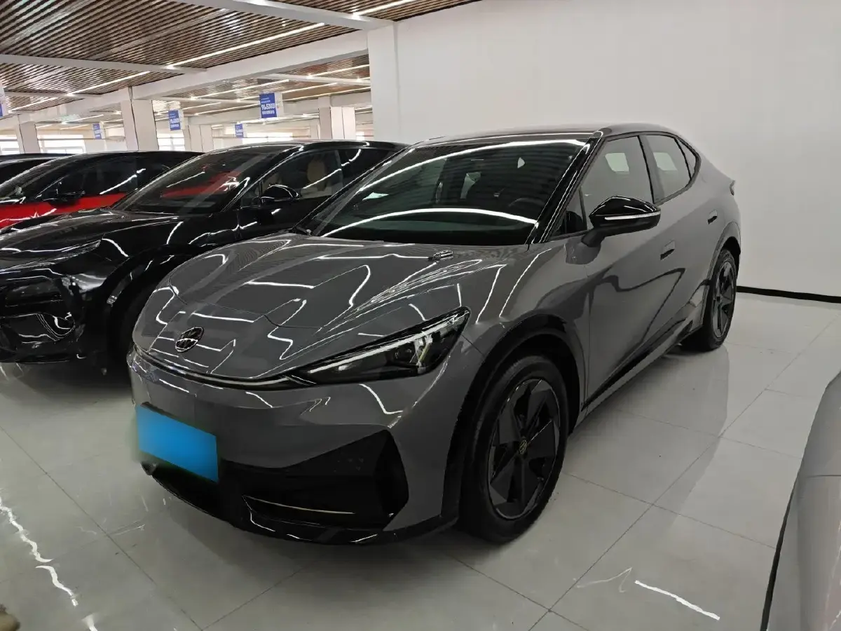 2024 Volkswagen ID.UNYX 06 BEV 80.2KWH