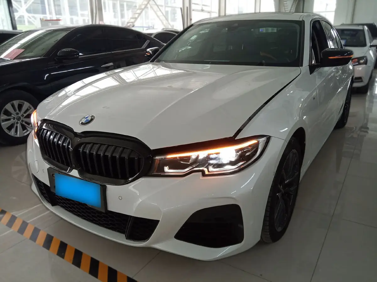 2021 BMW 3 Series 2.0T 184HP L4 8AT