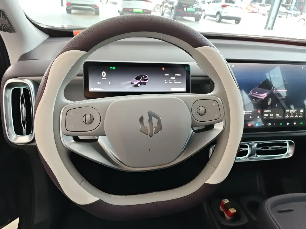 2025 Leapmotor B10 BEV 56.2KWH,autocango,china used car exporter,china ev exporter,chinese used car exporter,chinese used ev exporter