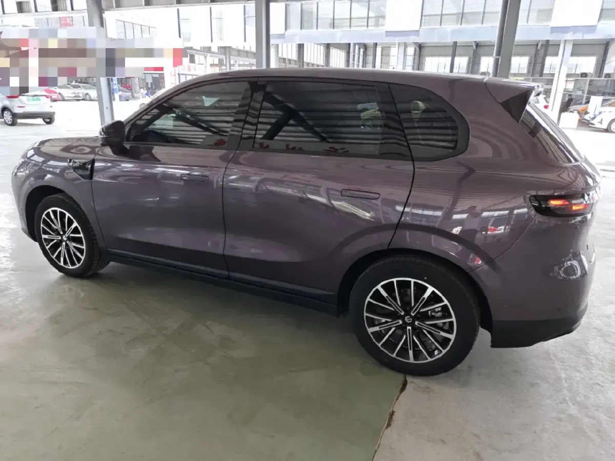 2025 Leapmotor B10 BEV 56.2KWH,autocango,china used car exporter,china ev exporter,chinese used car exporter,chinese used ev exporter