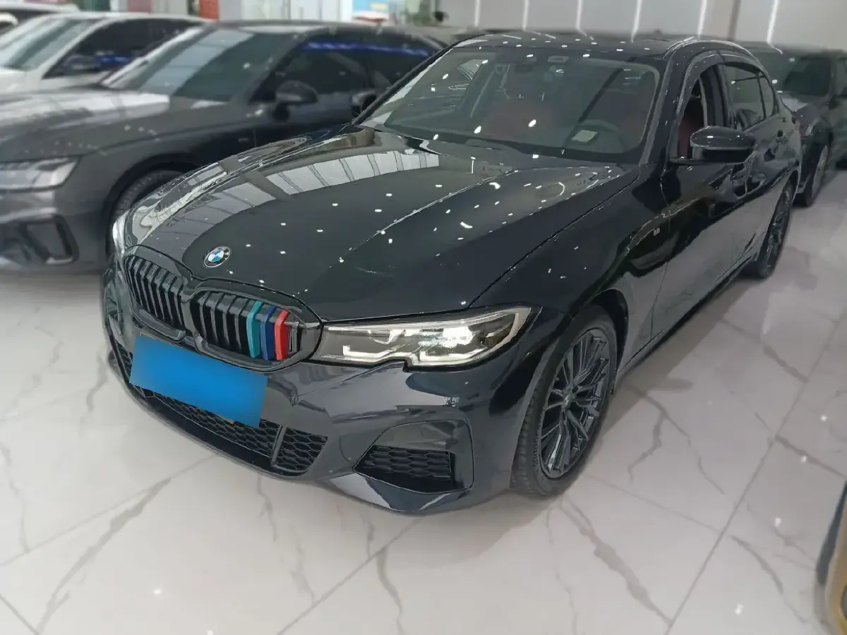2022 BMW 3 Series 2.0T 184HP L4 8AT