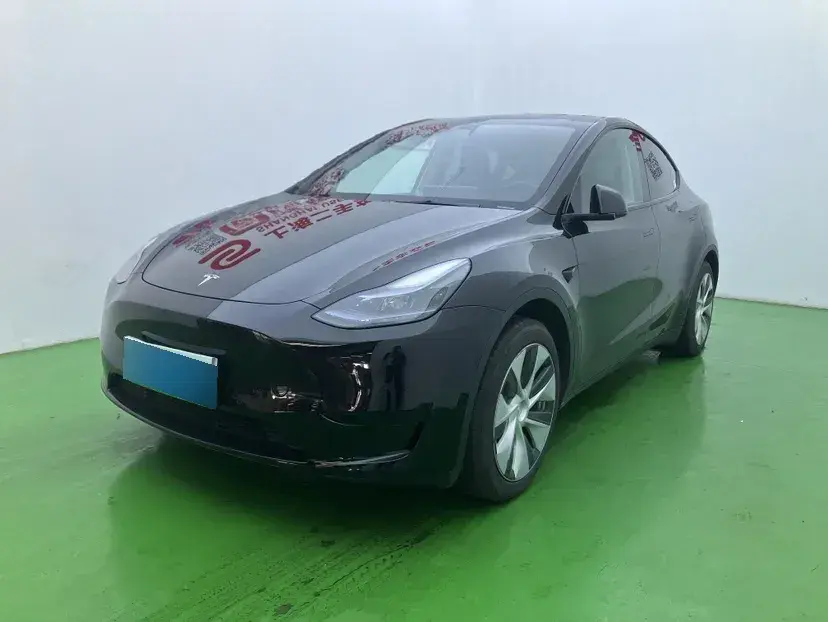 2022 Tesla Model Y BEV 60KWH
