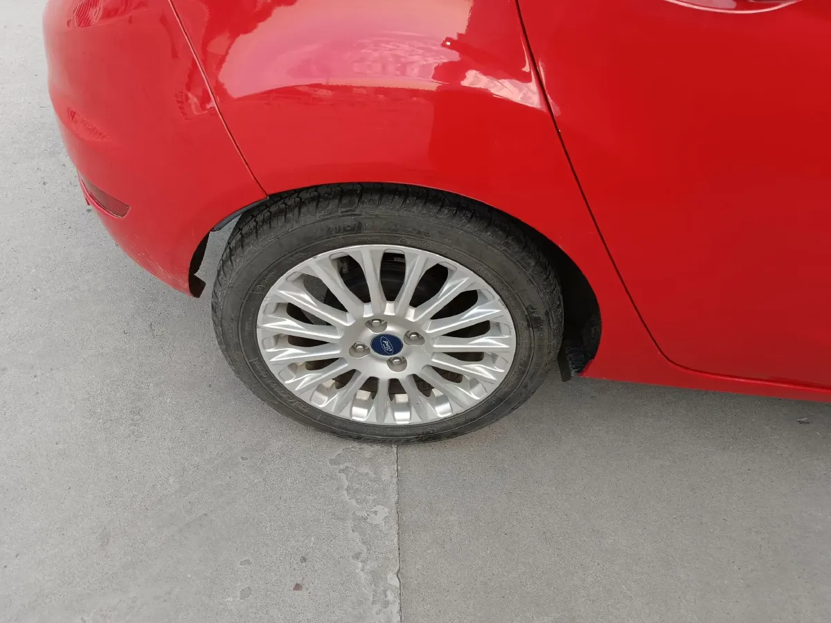 2013 Ford Fiesta 1.5L 110HP L4 6DCT,autocango,china used car exporter,china ev exporter,chinese used car exporter,chinese used ev exporter