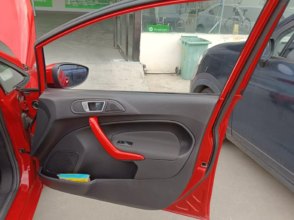 2013 Ford Fiesta 1.5L 110HP L4 6DCT,autocango,china used car exporter,china ev exporter,chinese used car exporter,chinese used ev exporter