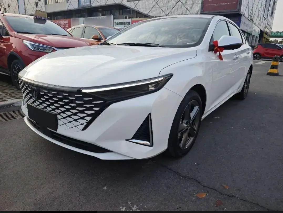 2023 ChangAn Raeton Plus 1.5T 188HP L4 7DCT