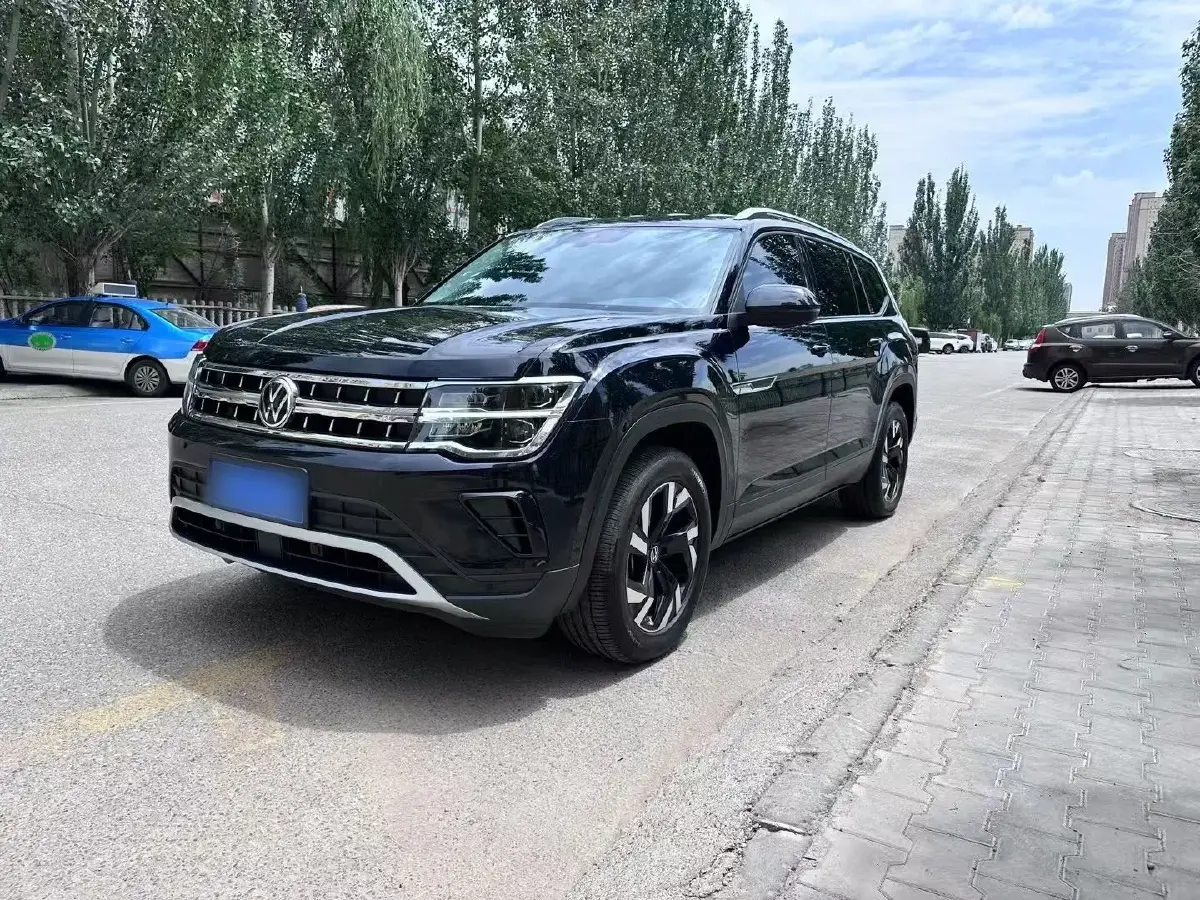 2023 Volkswagen Teramont 2.0T 220HP L4 7DCT