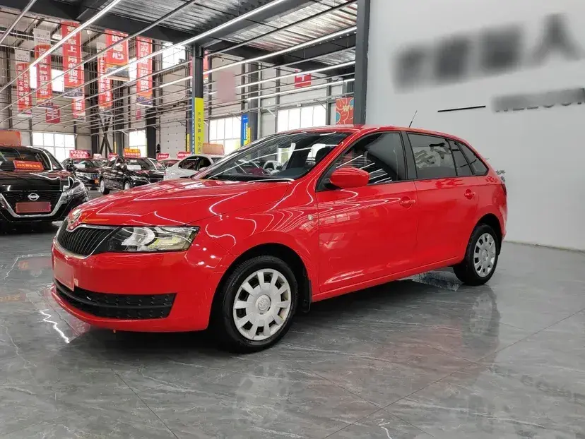 2016 Skoda Rapid Spaceback 1.6L 110HP L4 6AT