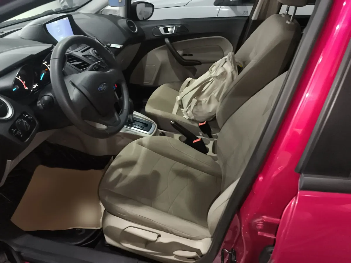 2013 Ford Fiesta 1.5L 110HP L4 6DCT,autocango,china used car exporter,china ev exporter,chinese used car exporter,chinese used ev exporter