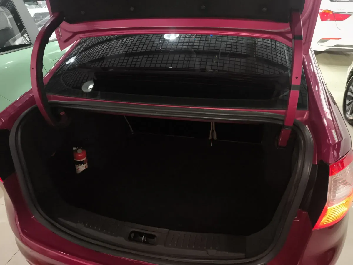 2013 Ford Fiesta 1.5L 110HP L4 6DCT,autocango,china used car exporter,china ev exporter,chinese used car exporter,chinese used ev exporter