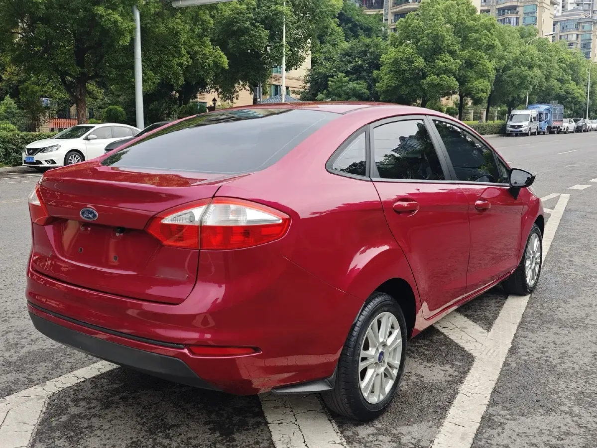 2013 Ford Fiesta 1.5L 110HP L4 6DCT,autocango,china used car exporter,china ev exporter,chinese used car exporter,chinese used ev exporter