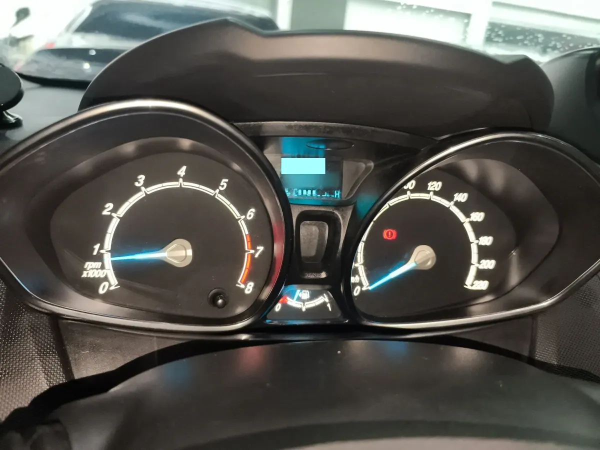 2013 Ford Fiesta 1.5L 110HP L4 6DCT,autocango,china used car exporter,china ev exporter,chinese used car exporter,chinese used ev exporter