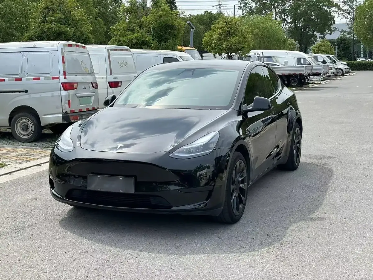 2022 Tesla Model Y BEV 60KWH