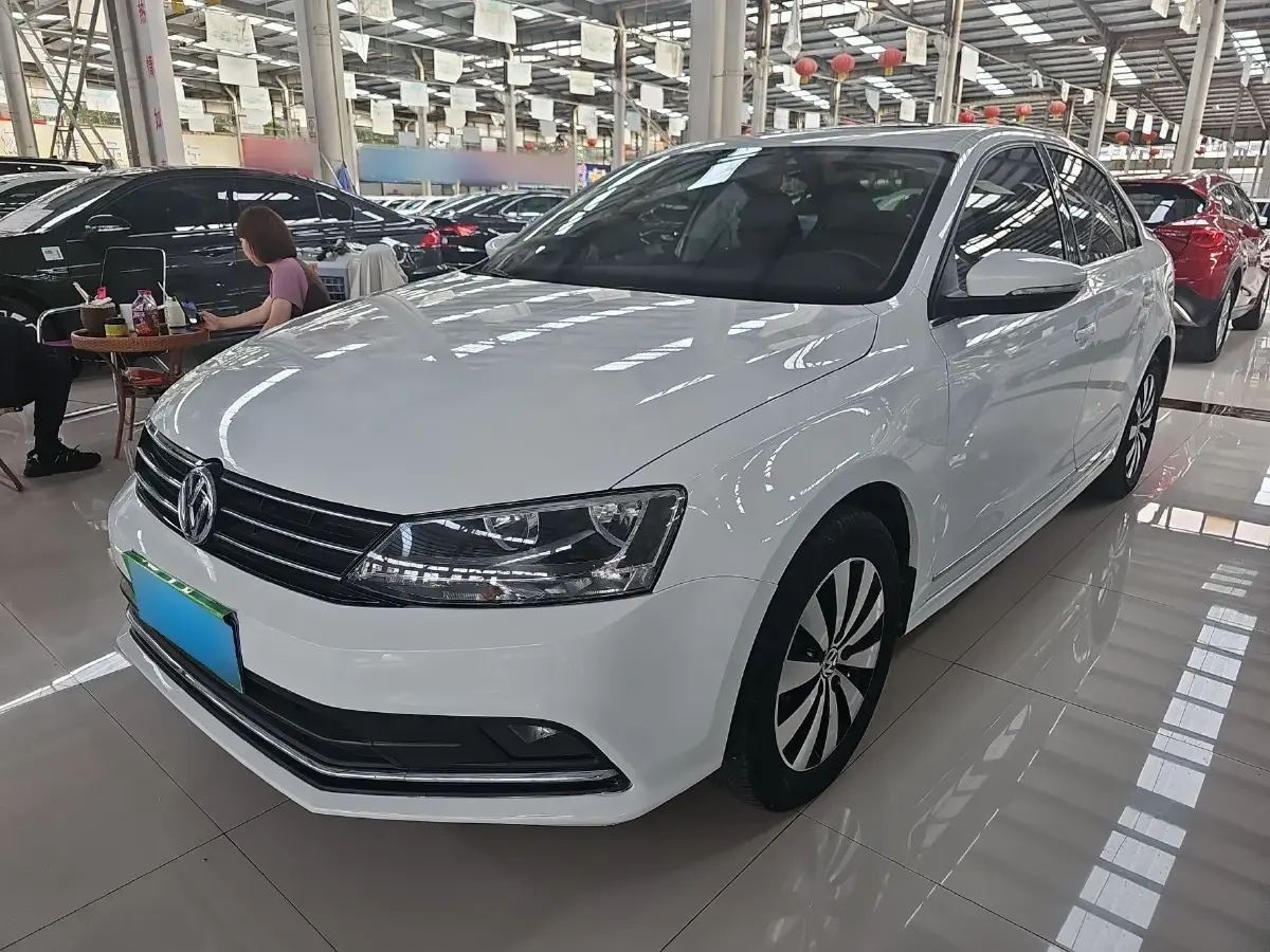 2018 Volkswagen Sagitar 1.6L 110HP L4 6AT