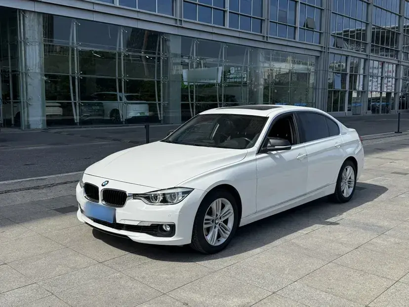 2016 BMW 3 Series 2.0T 184HP L4 8AT