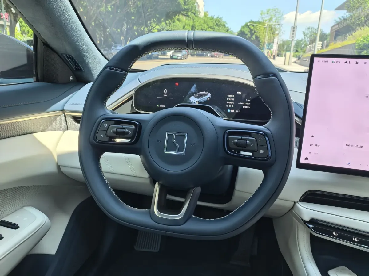 2025 Zeekr 001 BEV 100KWH,autocango,china used car exporter,china ev exporter,chinese used car exporter,chinese used ev exporter