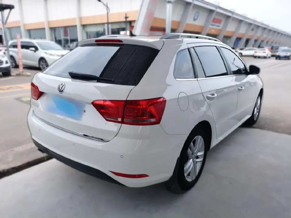 2015 Volkswagen Gran Lavida 1.6L 110HP L4 6AT,autocango,china used car exporter,china ev exporter,chinese used car exporter,chinese used ev exporter