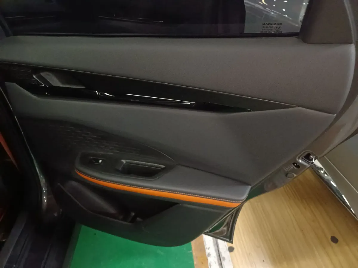 2022 ChangAn UNI-V 1.5T 188HP L4 7DCT,autocango,china used car exporter,china ev exporter,chinese used car exporter,chinese used ev exporter