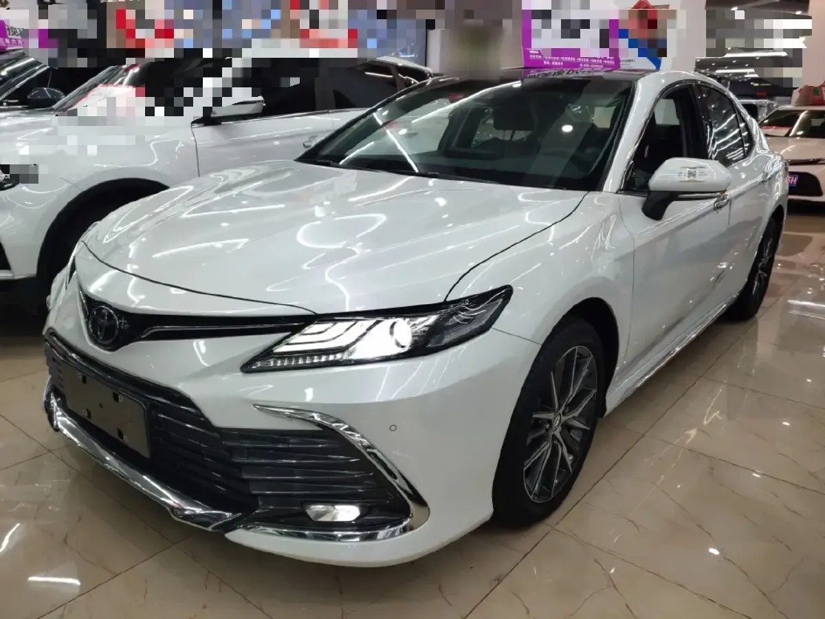 2023 Toyota Camry 2.5L 207HP L4 8AT