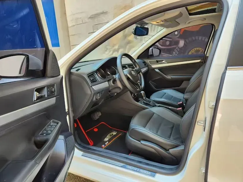 2015 Volkswagen Gran Lavida 1.6L 110HP L4 6AT,autocango,china used car exporter,china ev exporter,chinese used car exporter,chinese used ev exporter