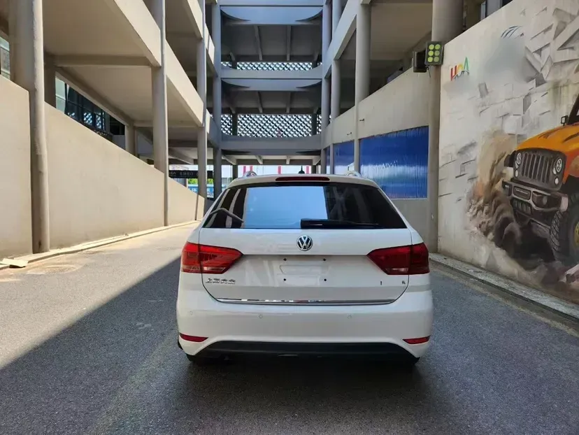 2015 Volkswagen Gran Lavida 1.6L 110HP L4 6AT,autocango,china used car exporter,china ev exporter,chinese used car exporter,chinese used ev exporter