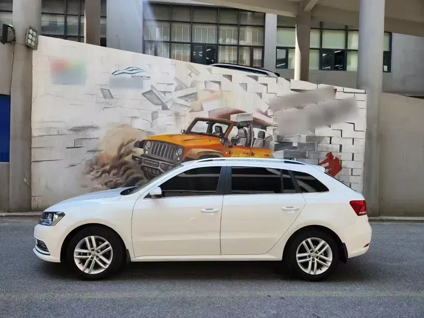 2015 Volkswagen Gran Lavida 1.6L 110HP L4 6AT,autocango,china used car exporter,china ev exporter,chinese used car exporter,chinese used ev exporter