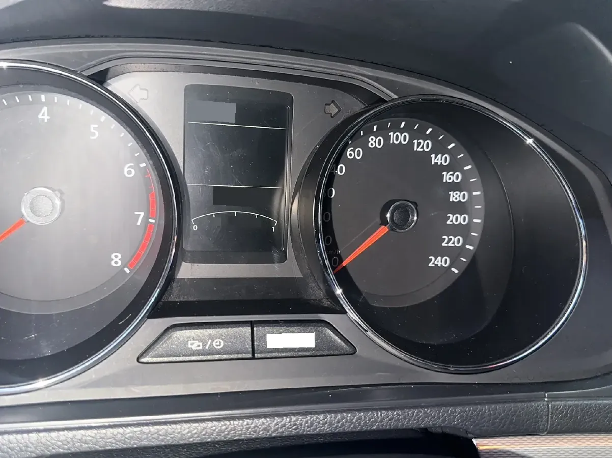 2015 Volkswagen Gran Lavida 1.6L 110HP L4 6AT,autocango,china used car exporter,china ev exporter,chinese used car exporter,chinese used ev exporter