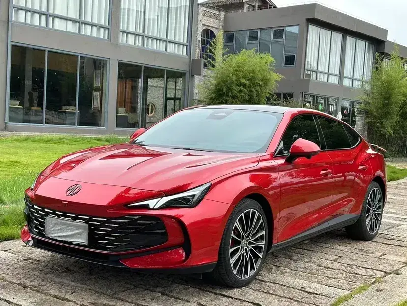 2023 MG 7 2.0T 261HP L4 9AT